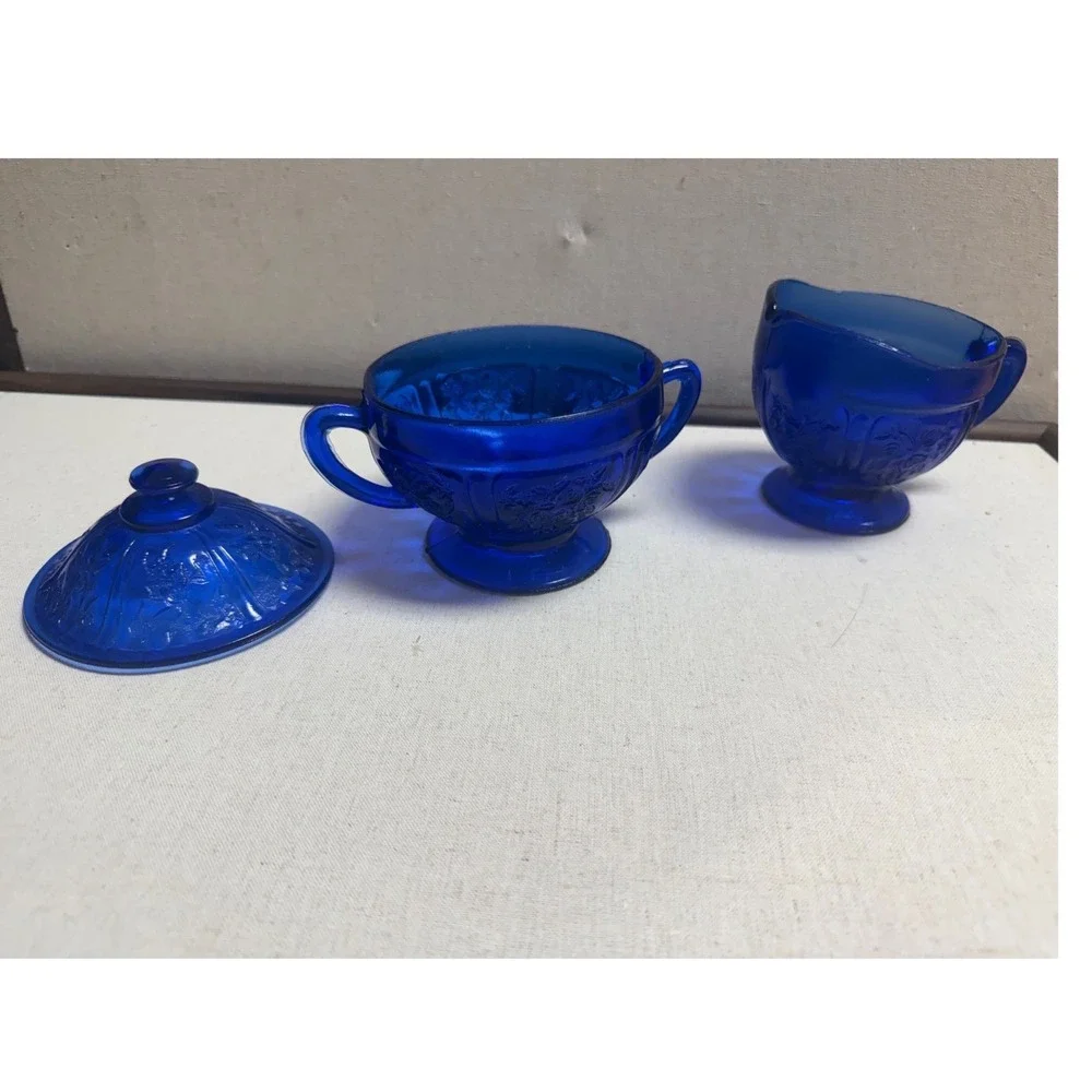 HAZEL ATLAS BLUE RARE cream AND sugar bowl with lid set!